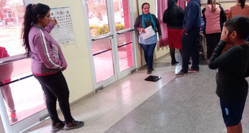 El Hospital de Las Lomitas realizó un exhaustivo control de salud a los alumnos de una escuela de fútbol de la localidad