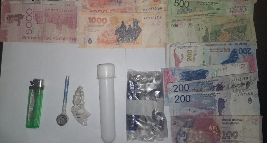 Descubrieron a un dealer con envoltorios de marihuana y pasta base de cocaína en Clorinda