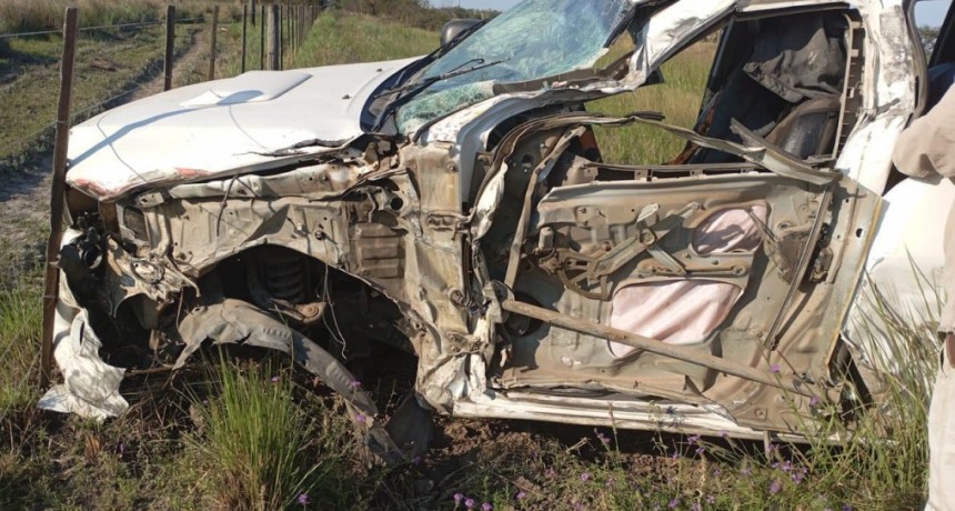 Una camioneta y un camión chocaron en plena Ruta Nacional 11