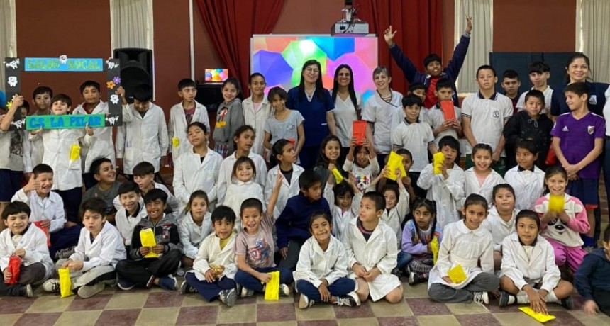 El centro de salud del barrio La Pilar brindó un taller de salud bucal en el Hogar Escuela Don Bosco