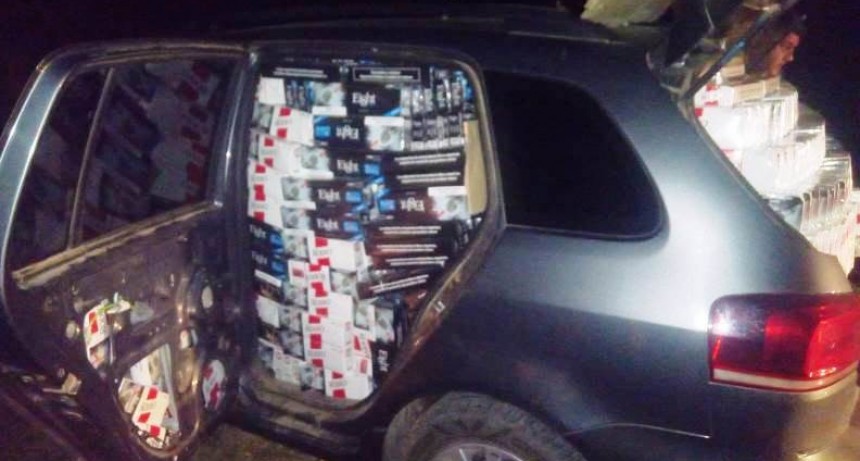 Secuestraron un automóvil con un cargamento de cigarrillos valuados en más de 23.000.000 de pesos