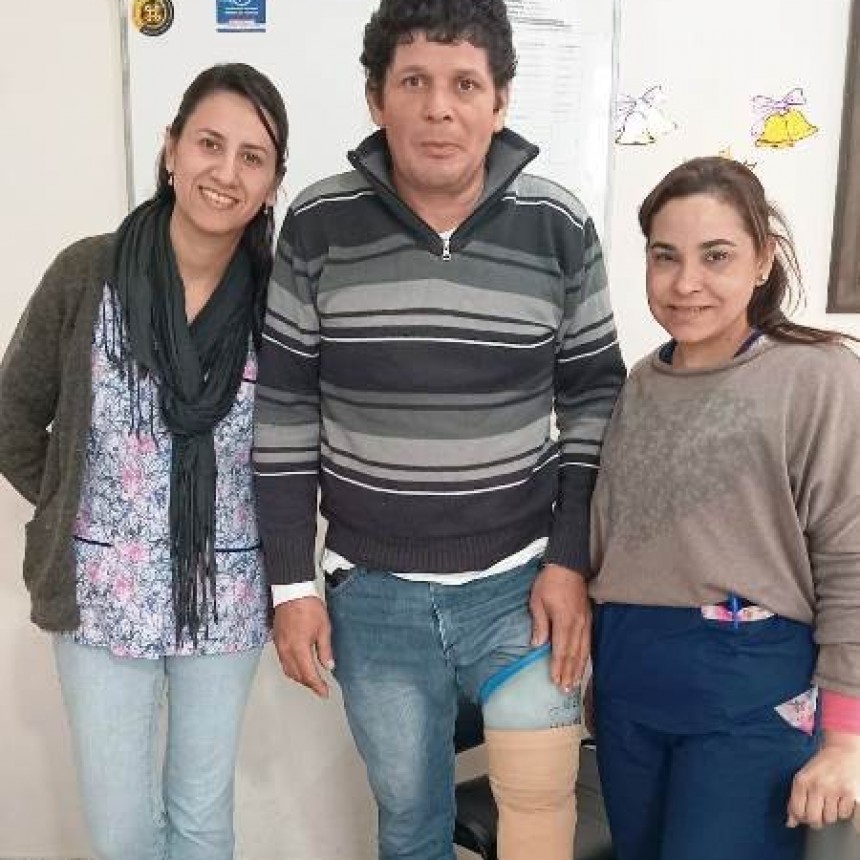 Vecino del Lote 111 expresó su agradecimiento por la prótesis que le entregaron que le permitirá mejorar su calidad de vida