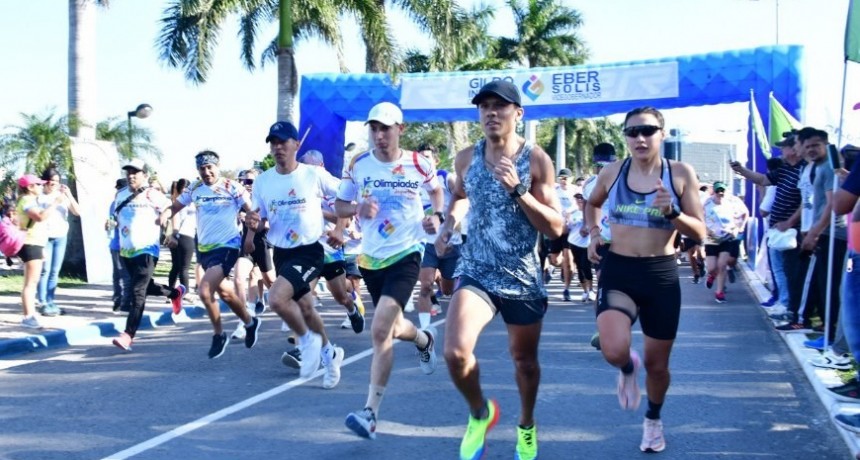 Mes del Empleado Público: Como cierre de las olimpiadas se realizó una carrera en la Costanera