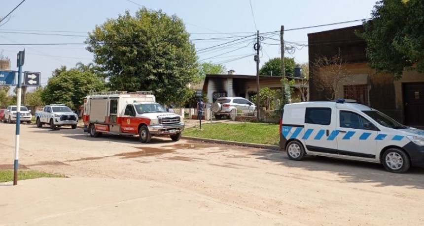 Dos mujeres murieron y un hombre resultó con lesiones en un incendio de vivienda