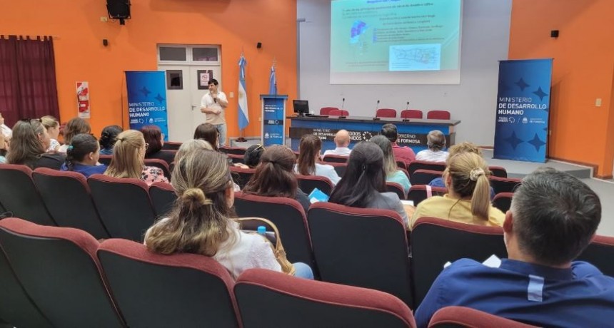 Se realizó una reunión para el abordaje de la transmisión vertical del Chagas