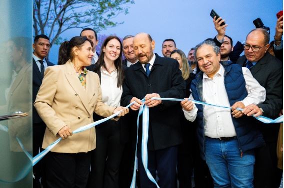 “El Estado está presente para dar un abrazo de amor y contención”