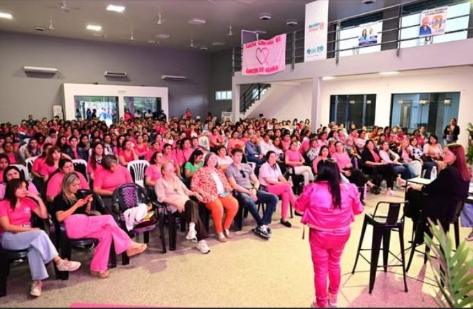 JOFRÉ ENCABEZÓ EL ENCUENTRO DE PREVENCIÓN Y SALUD INTEGRAL SOBRE EL CÁNCER DE MAMA