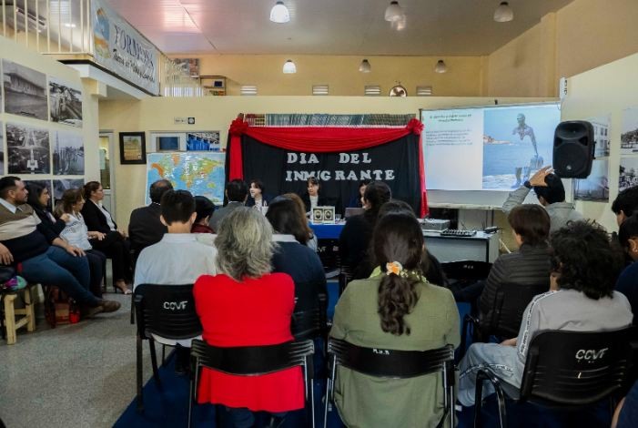 Para evocar el Día Nacional de los Inmigrantes se realizó un conversatorio