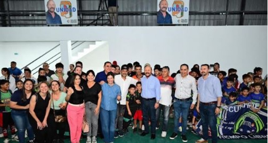 Cattáneo resaltó que el nuevo polideportivo cubierto del barrio Simón Bolívar será un espacio de encuentro e inclusión