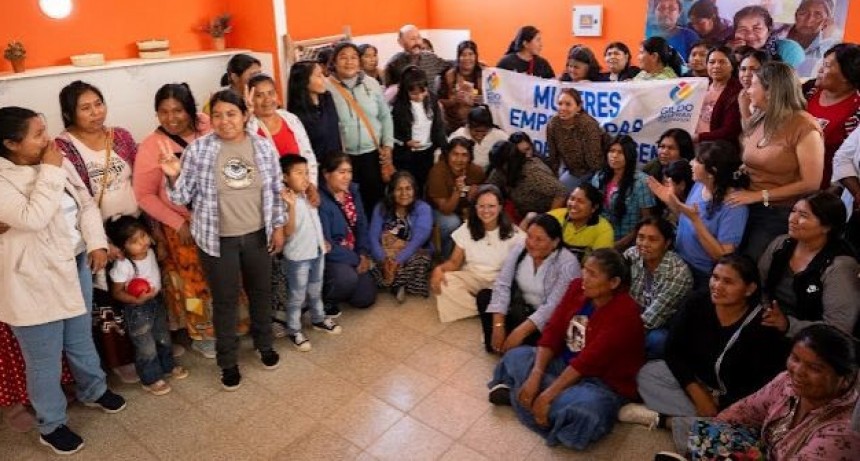 Insfrán inauguró el primer Centro de Desarrollo Infantil en una comunidad Wichí