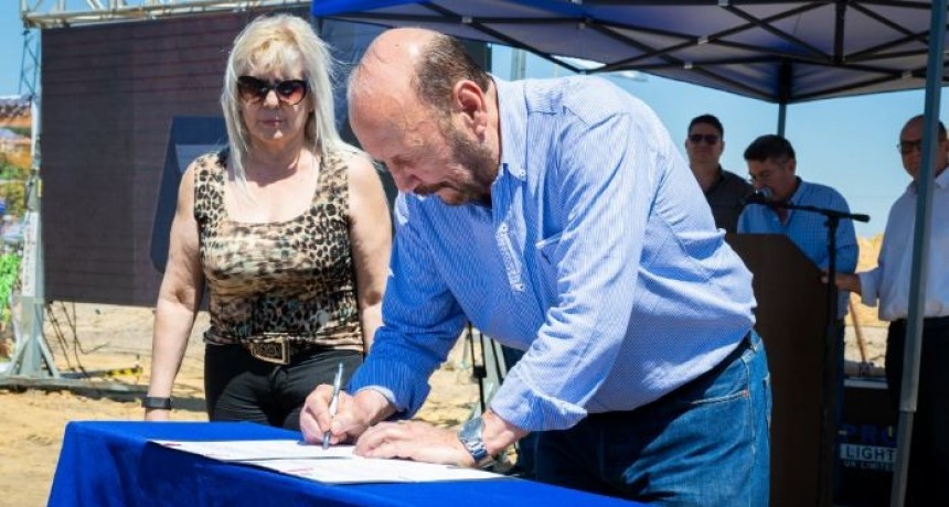 Laguna Naineck: “El nuevo hospital va a cumplir una función primordial para la localidad”