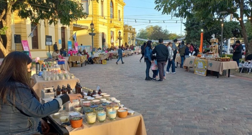 Este sábado Feria Emprendedora especial “Octubre Rosa” y “Mes de la Inclusión”