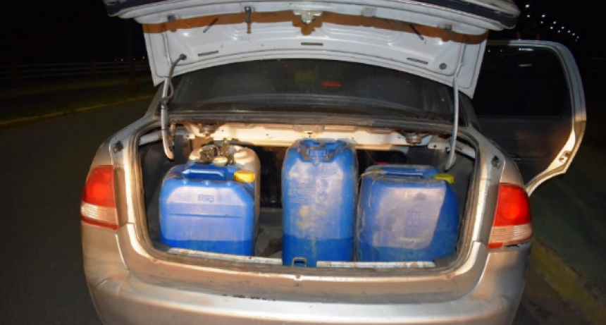 La Policía secuestró más de 1.000 litros de combustible trasportados de forma irregular
