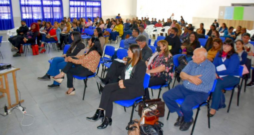 Docentes de secundaria se capacitan en Educación Ambiental