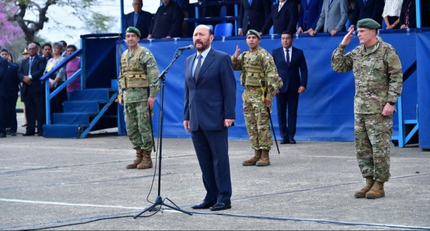 Emotivo acto en homenaje a los caídos y veteranos del 5 de octubre de 1975