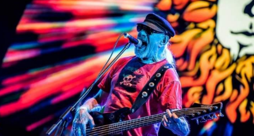 Willy Quiroga Vox Dei en el Teatro de la ciudad