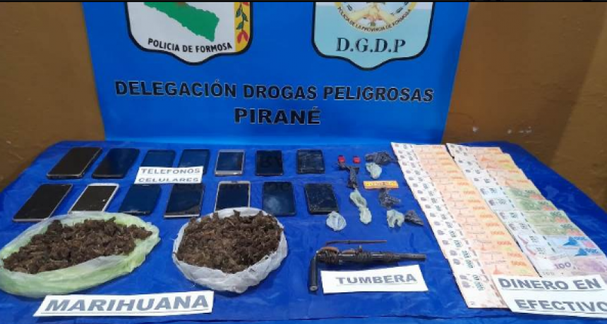 Pirané: La Policía detuvo a dos sujetos con estupefaciente oculto en el cuerpo y anuló dos centros de venta de droga