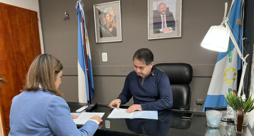 Di Martino firmó un convenio de descuento en los precios de los pasajes que beneficia a los trabajadores activos del Concejo Deliberante