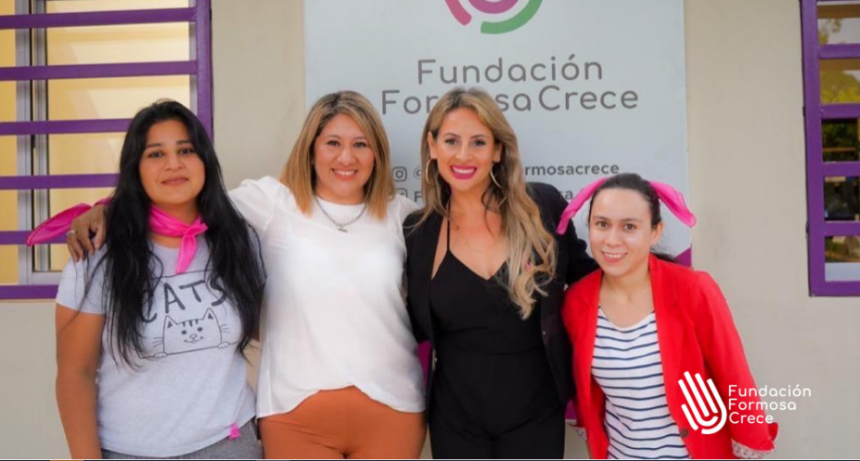 Hoy nos vestimos de rosa! Detectar esta enfermedad lo más temprano posible es clave y brinda altas probabilidades de cura.