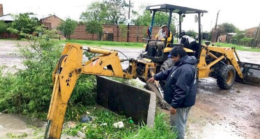 Rápida intervención de la Comuna para agilizar el drenaje en toda la ciudad