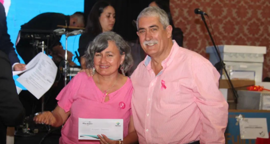 El Concejal Cacho Garcia asistió al evento Cena Rosa 