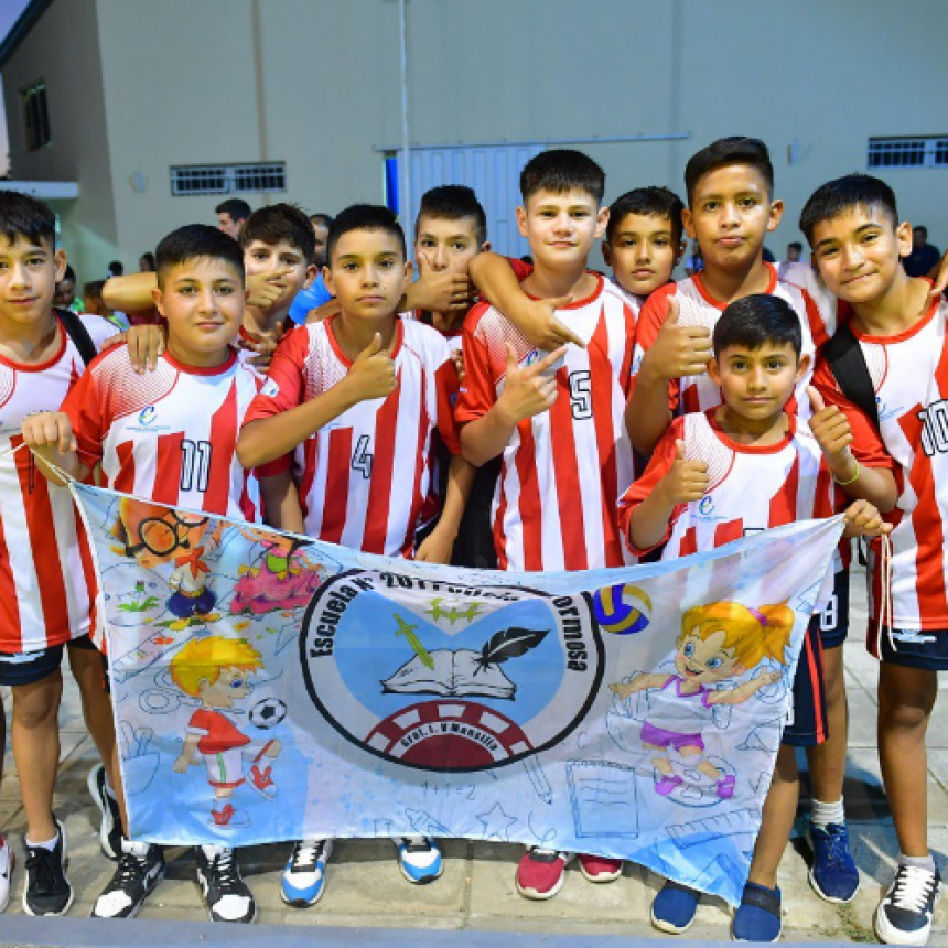 Con más de mil alumnos, se desarrolla la etapa provincial de Convivencias Deportivas