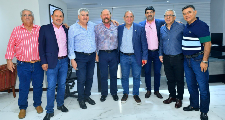 Gildo Insfrán se reunió con miembros de La Bancaria