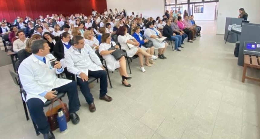 Culminó en el IPP la entrega de cuadernos de Ciencias Sociales – Formosa para el Segundo Ciclo de la Educación Primaria