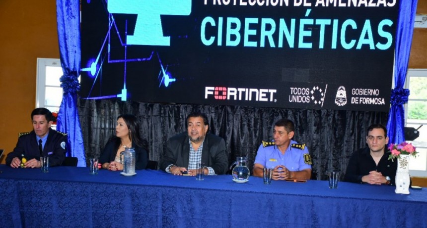 Capacitan en tendencias, riesgos, y protección de amenazas cibernéticas