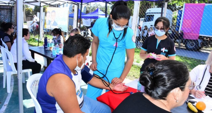 Prestaciones en Conjunto llevó atenciones de salud y otros servicios al barrio Mariano Moreno