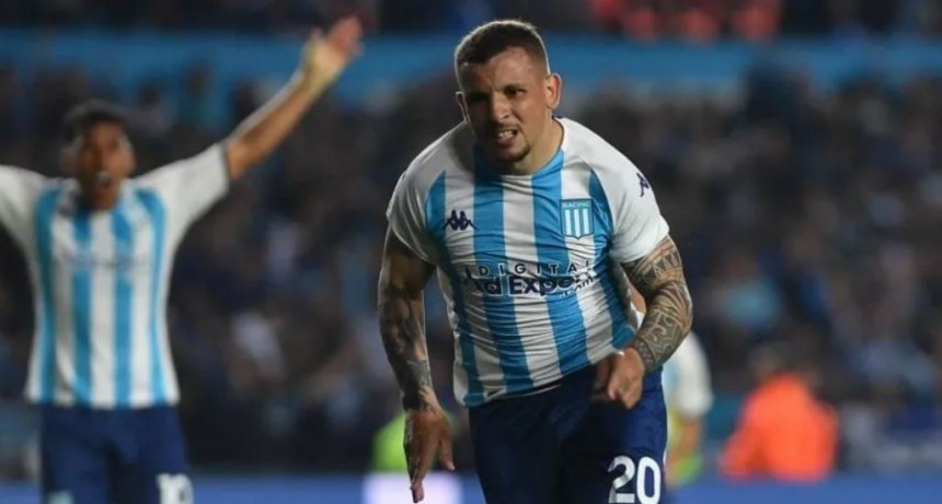 COPA DE LA LIGA: Racing derrotó a Boca en un final emotivo.