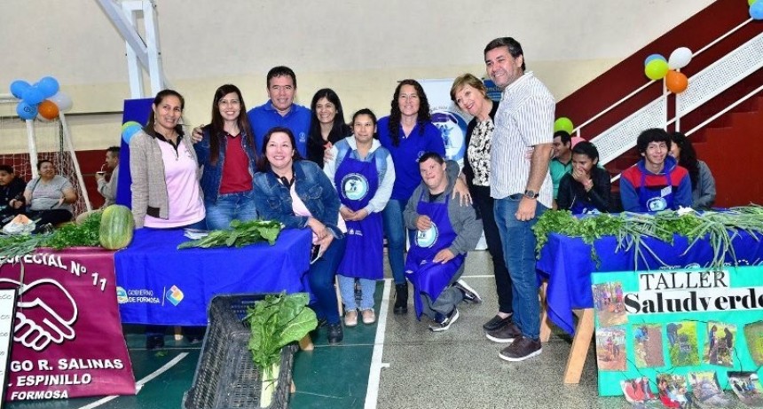 Por primera vez, escuelas especiales comercializaron su producción en las ferias paipperas