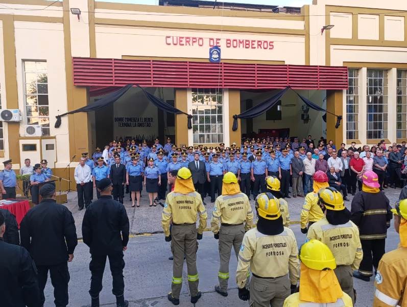 El Cuerpo de Bomberos celebró con un acto su 77° aniversario de creación