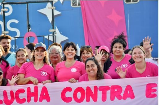 Se realizaron actividades por el “Mes de la Lucha contra el Cáncer De Mama” en el Playón Municipal