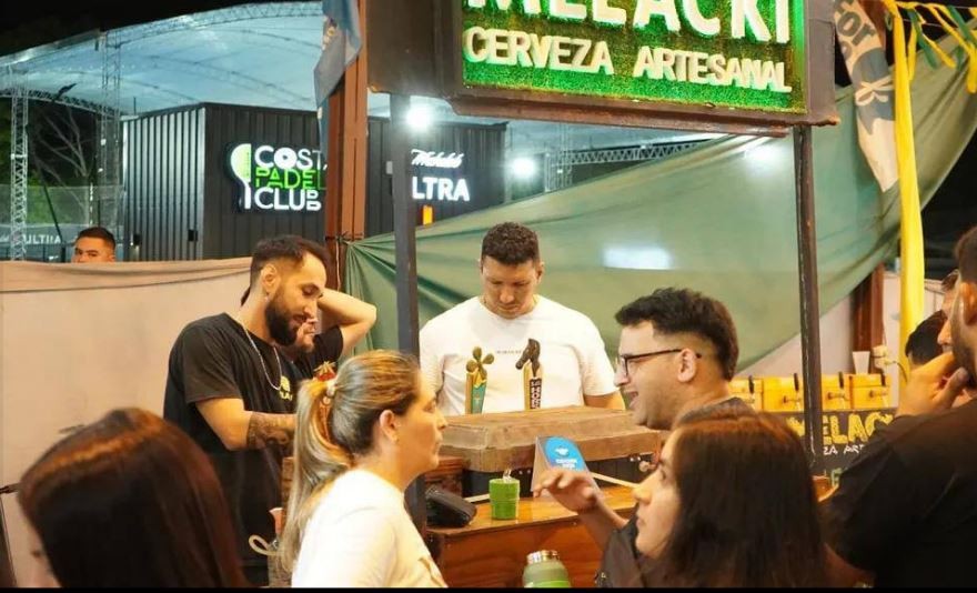 CON GRAN PARTICIPACIÓN, SE REALIZÓ LA PRIMERA NOCHE DEL OKTOBERFEST