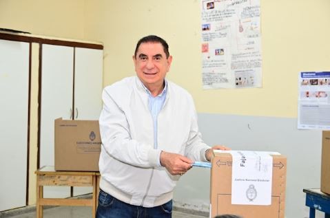 El intendente Jofré emitió su voto y destacó el normal desarrollo de los comicios