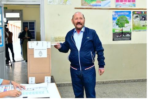 El gobernador Insfrán votó en Laguna Blanca