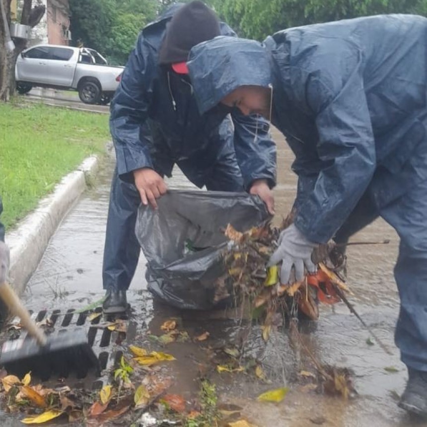 SE LLEVAN ADELANTE TRABAJOS DE MANTENIMIENTO Y MEJORAS 
