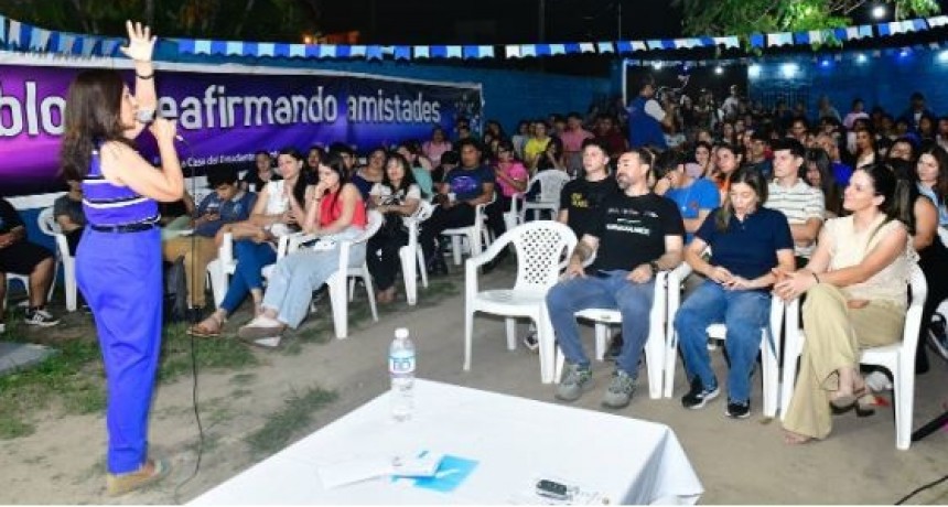 Capacitación de la BUP en la Casita del Estudiante del Interior con presencia de la candidata Graciela de la Rosa