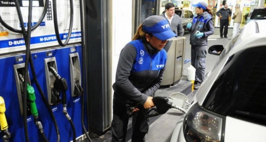 Con aumentos de $30 a $40 en Formosa el litro de nafta pasó a costar $332 y el gasoil $457 en las estaciones YPF