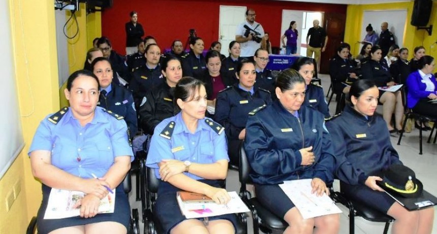 Ley Micaela: Referentes de género de la Policía fueron capacitadas