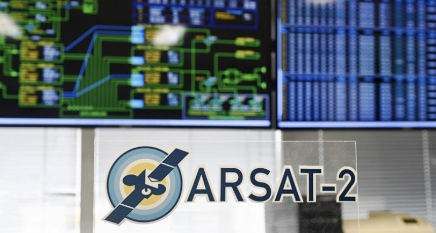 Lucas Vicente: “No podemos permitir la entrega de ARSAT”