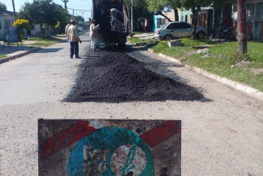 La comuna profundiza su programa de recuperación de arterias pavimentadas a través de obras de bacheo