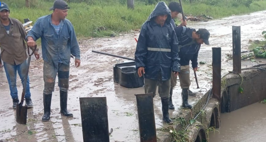 EL MUNICIPIO TRABAJÓ EN DISTINTOS FRENTES DE LA CIUDAD DURANTE LA LLUVIA DEL JUEVES