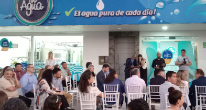 Quedó inaugurada la moderna planta envasadora de “Tu Agua”