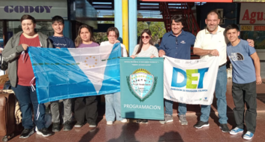 Docentes y estudiantes de la EPET 7 y EPET 4 partieron a competir en instancias nacionales