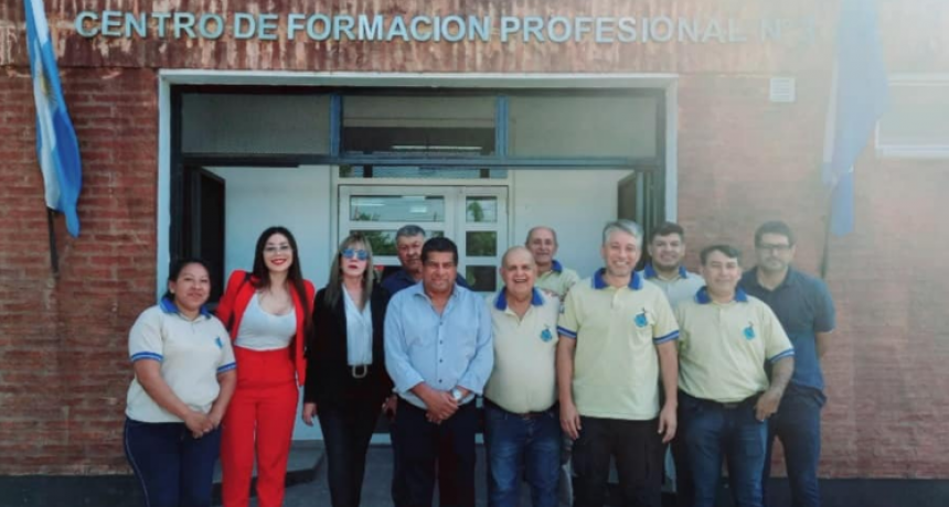 El Secretario General de AMET Formosa y su Equipo Visitó al CFP Nº 3 NAMQOM por el día de la Educación Técnica. 
