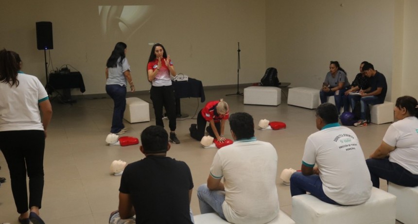 Charla sobre RCP en el Hotel Howard Johnson