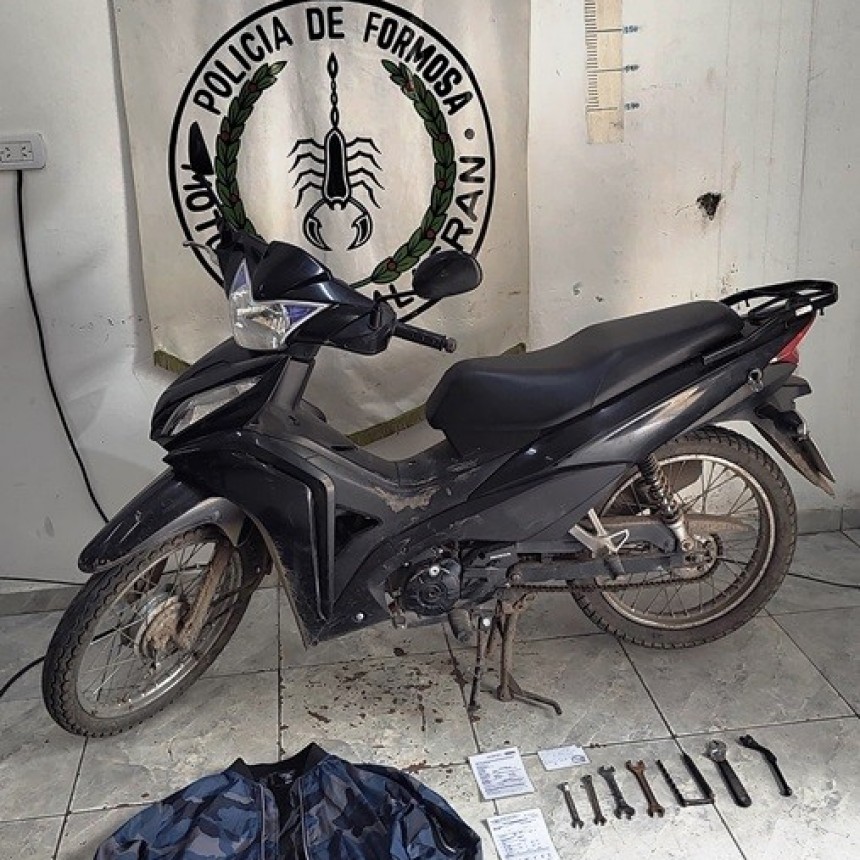 Una mujer denunció que dos sujetos le robaron su moto a mano armada y el caso nunca ocurrió