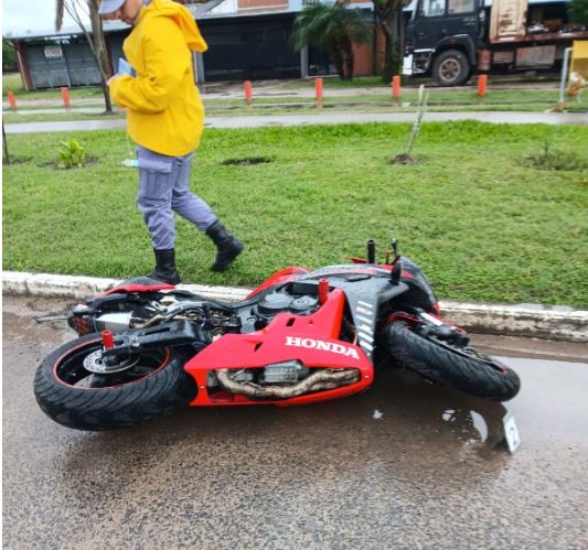 Un motociclista murió tras una colisión con un automóvil